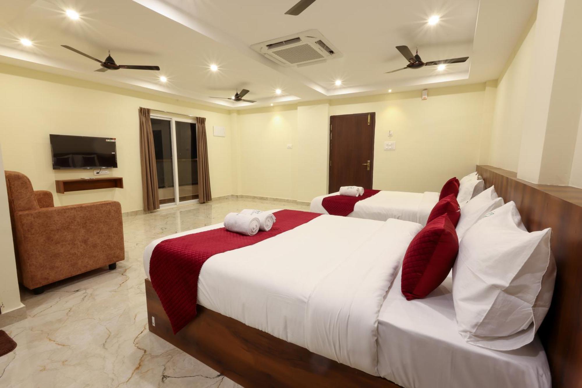 Olive Nest- Tirupati Bus Stand- 300 Meters, Railway Station- 400 Meters 호텔 외부 사진