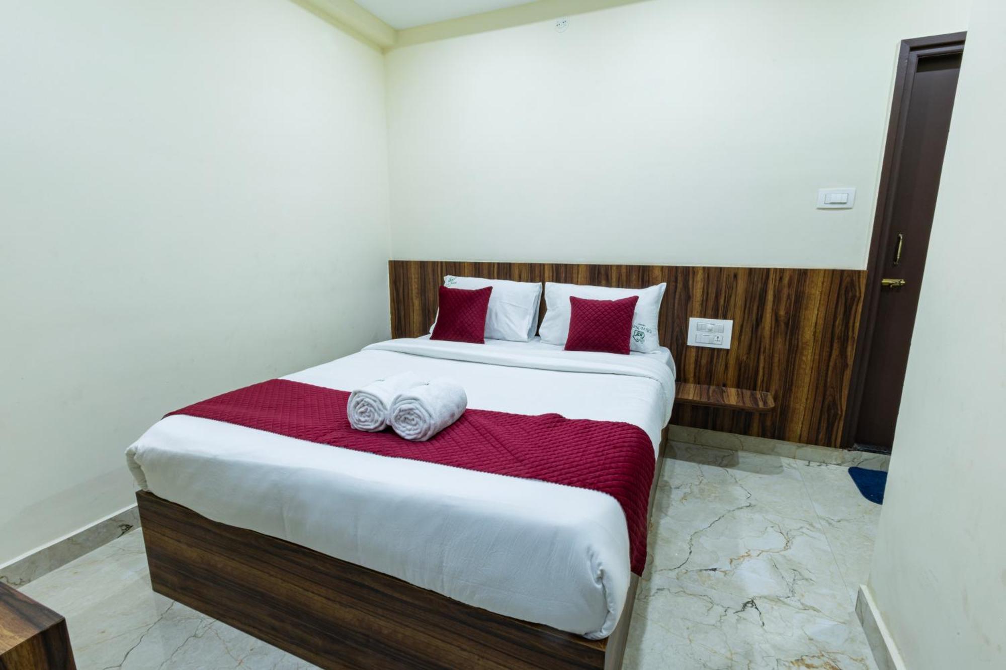 Olive Nest- Tirupati Bus Stand- 300 Meters, Railway Station- 400 Meters 호텔 외부 사진