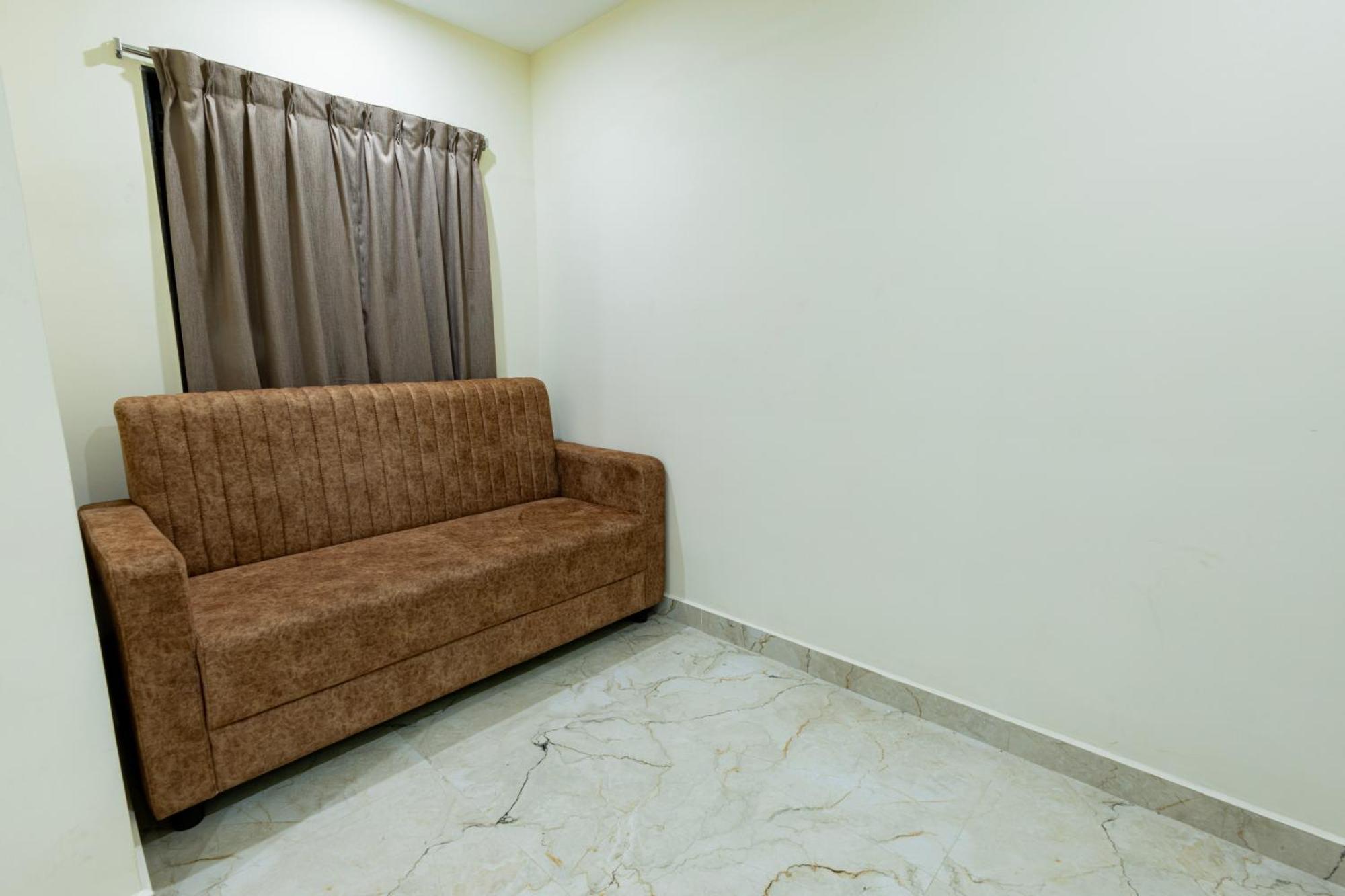Olive Nest- Tirupati Bus Stand- 300 Meters, Railway Station- 400 Meters 호텔 외부 사진